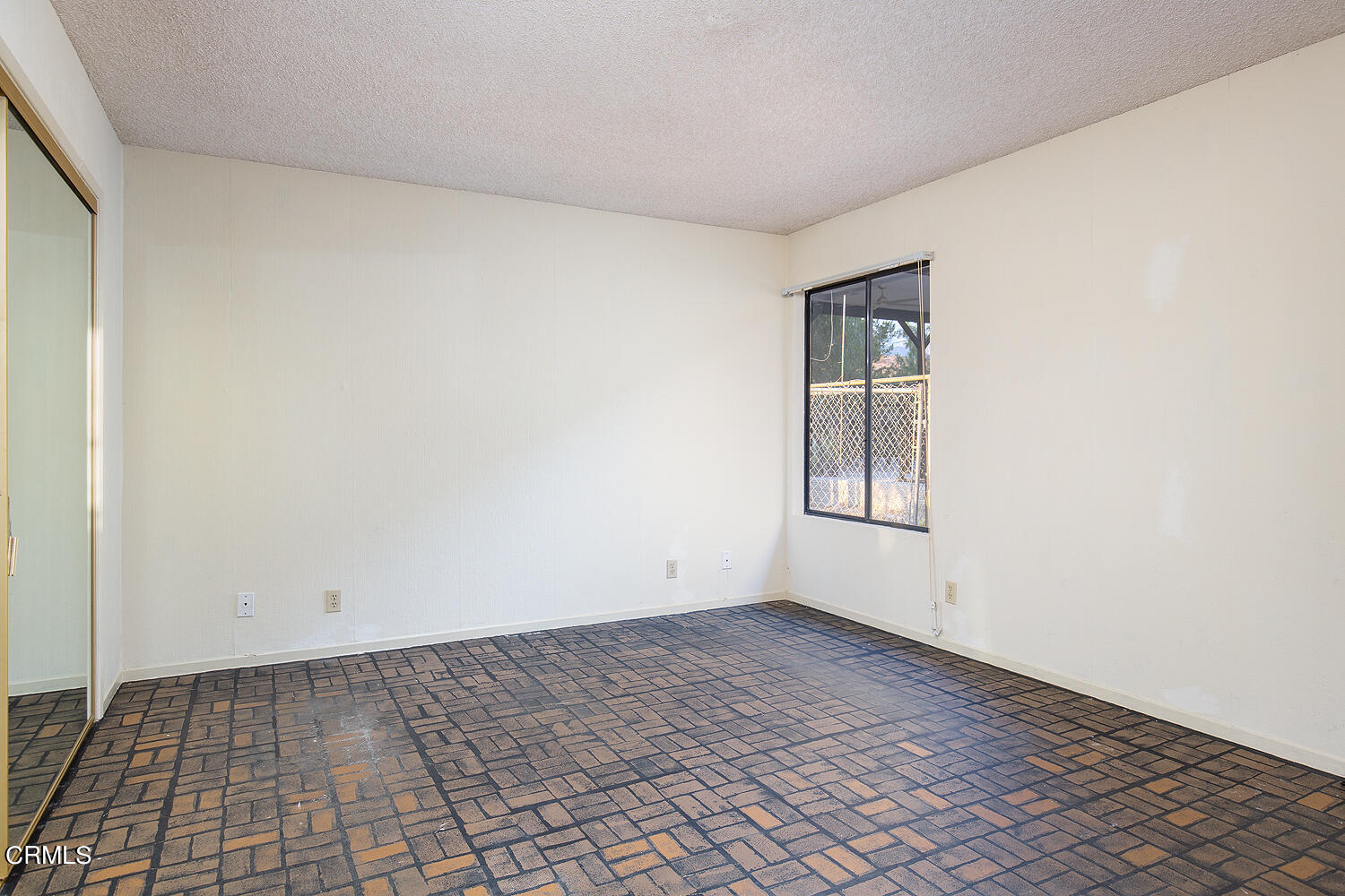 7635 Memory Drive Tujunga, CA 91042 - Photo 11 of 21 a view of an empty room and window