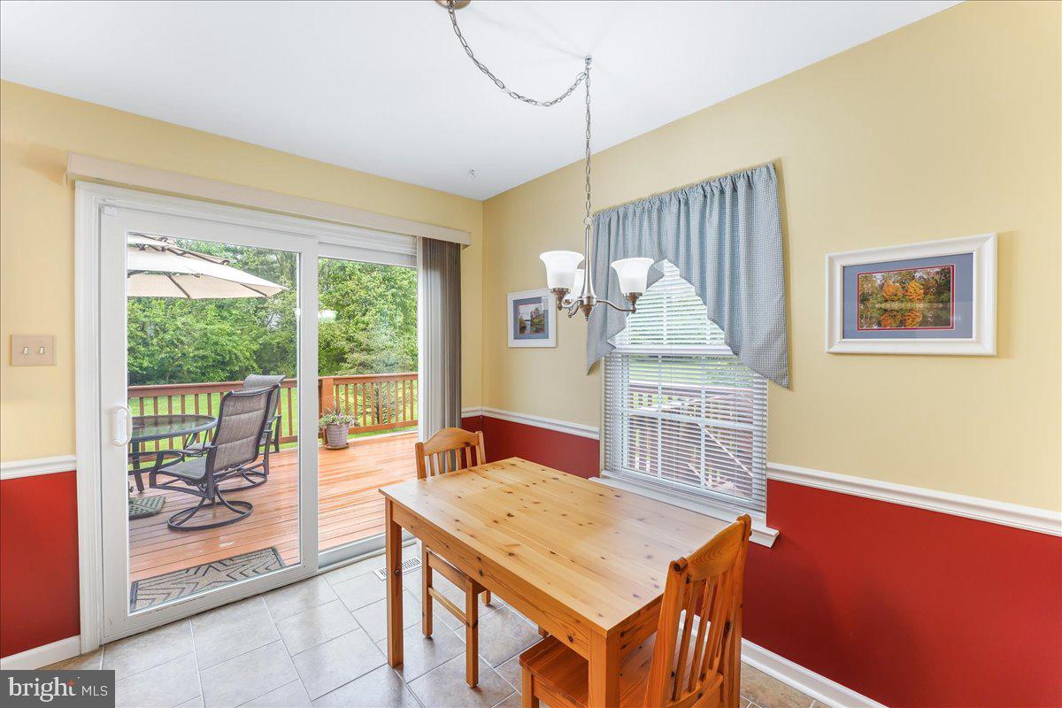 107 Cambridge Circle, Unit 50 Kennett Square, PA 19348 - Photo 16 of 36 Sunny eat in kitchen ...coffee or card games