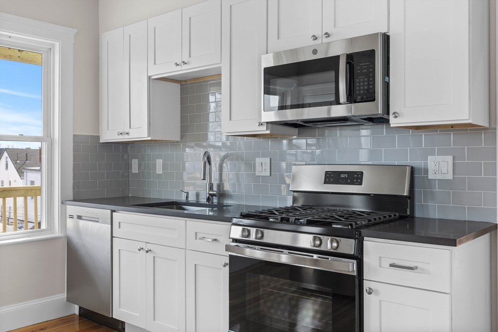 7 Speedwell Street Boston, MA 02122 - Photo 5 of 21