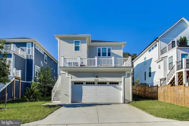 a picture of a bathroom with a sink