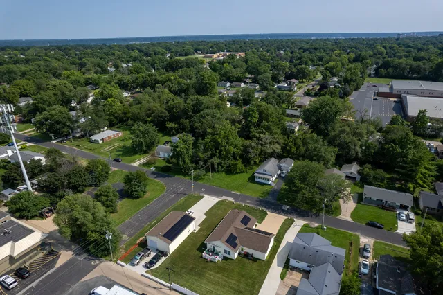 $14,000 | 512 East Paris Avenue, Peoria, IL 61603