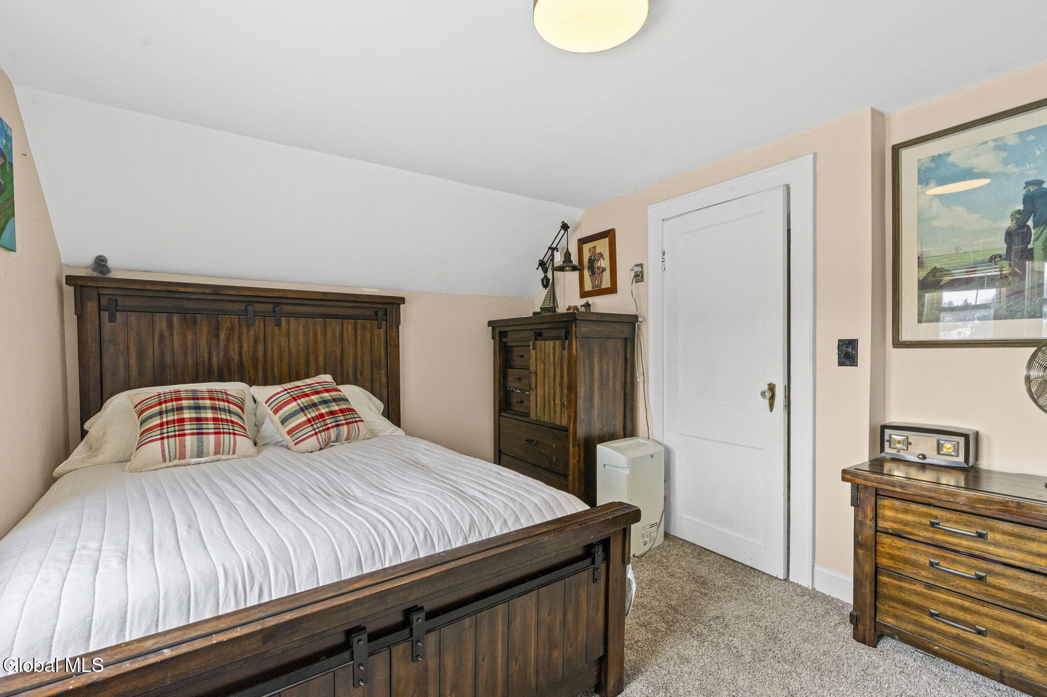 1371 Midline Road Amsterdam, NY 12010 - Photo 17 of 36 16-web-or-mls-1371-midline-rd