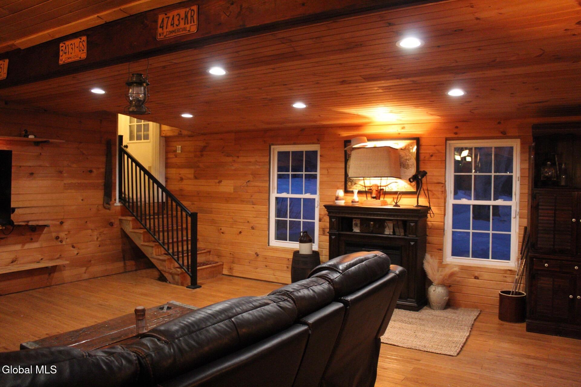 1371 Midline Road Amsterdam, NY 12010 - Photo 27 of 36 IMG_7516