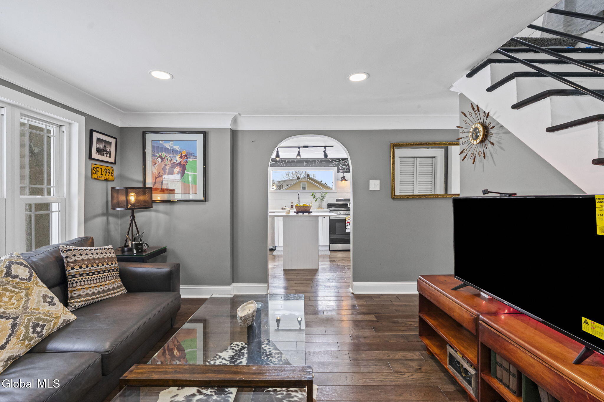 1371 Midline Road Amsterdam, NY 12010 - Photo 8 of 36 13-web-or-mls-1371-midline-rd