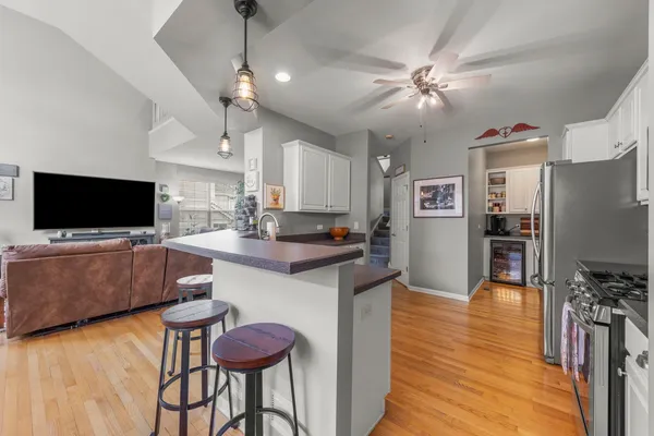 $399,000 | 186 River Mist Drive, Oswego, IL 60543