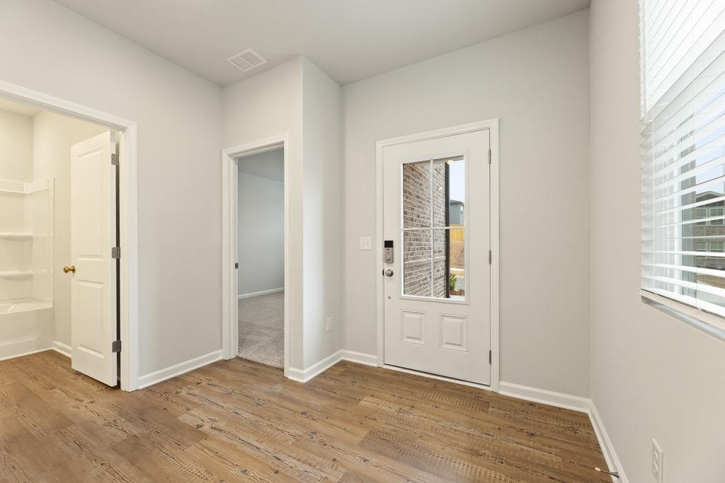 8047 Joyce Way Fairburn, GA 30213 - Photo 5 of 32