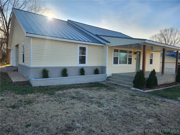 $279,000 | 306 Walnut Street, Iberia, MO 65486