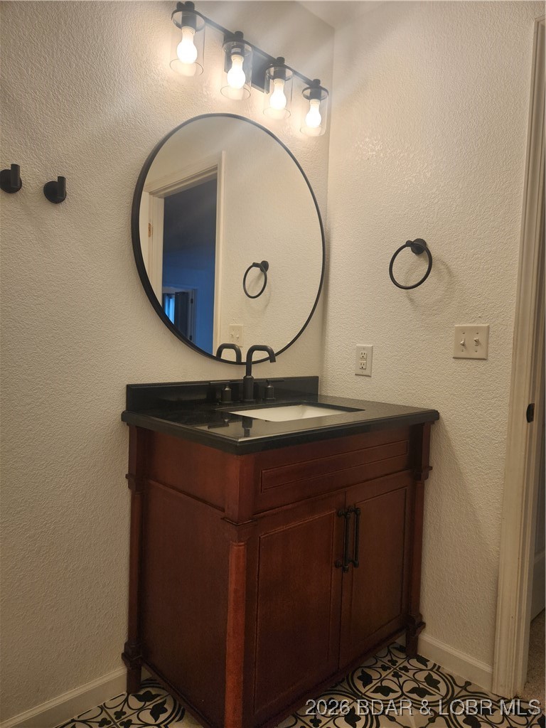 306 Walnut Street Iberia, MO 65486 - Photo 35 of 54