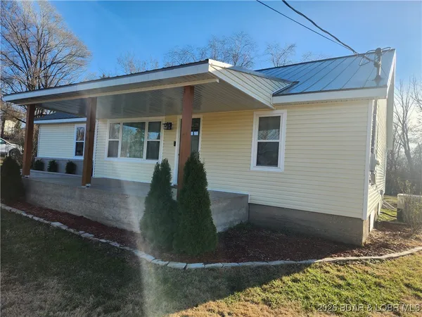 $279,000 | 306 Walnut Street, Iberia, MO 65486