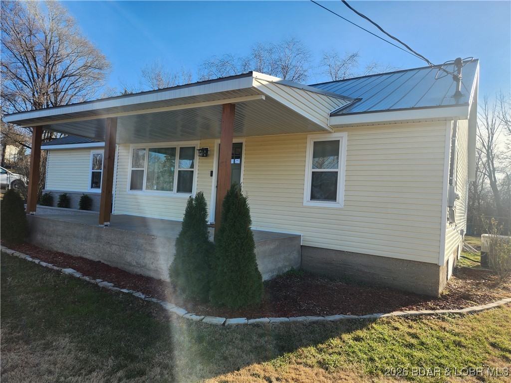 306 Walnut Street Iberia, MO 65486 - Photo 4 of 54