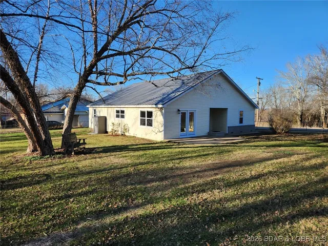 $279,000 | 306 Walnut Street, Iberia, MO 65486