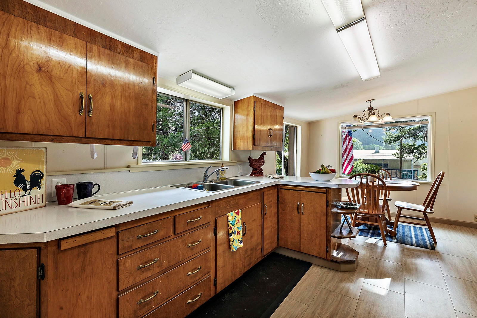 5124 North River Road Gold Hill, OR 97525 - Photo 10 of 26 K