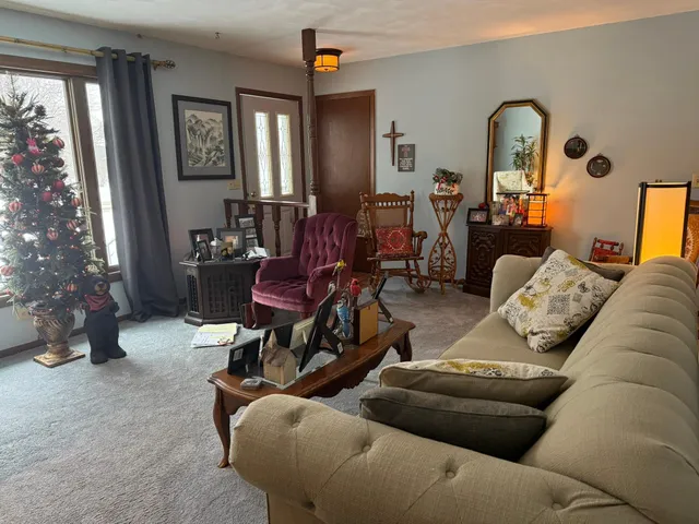 $220,000 | 203 8th Avenue West, Ellendale, MN 56026