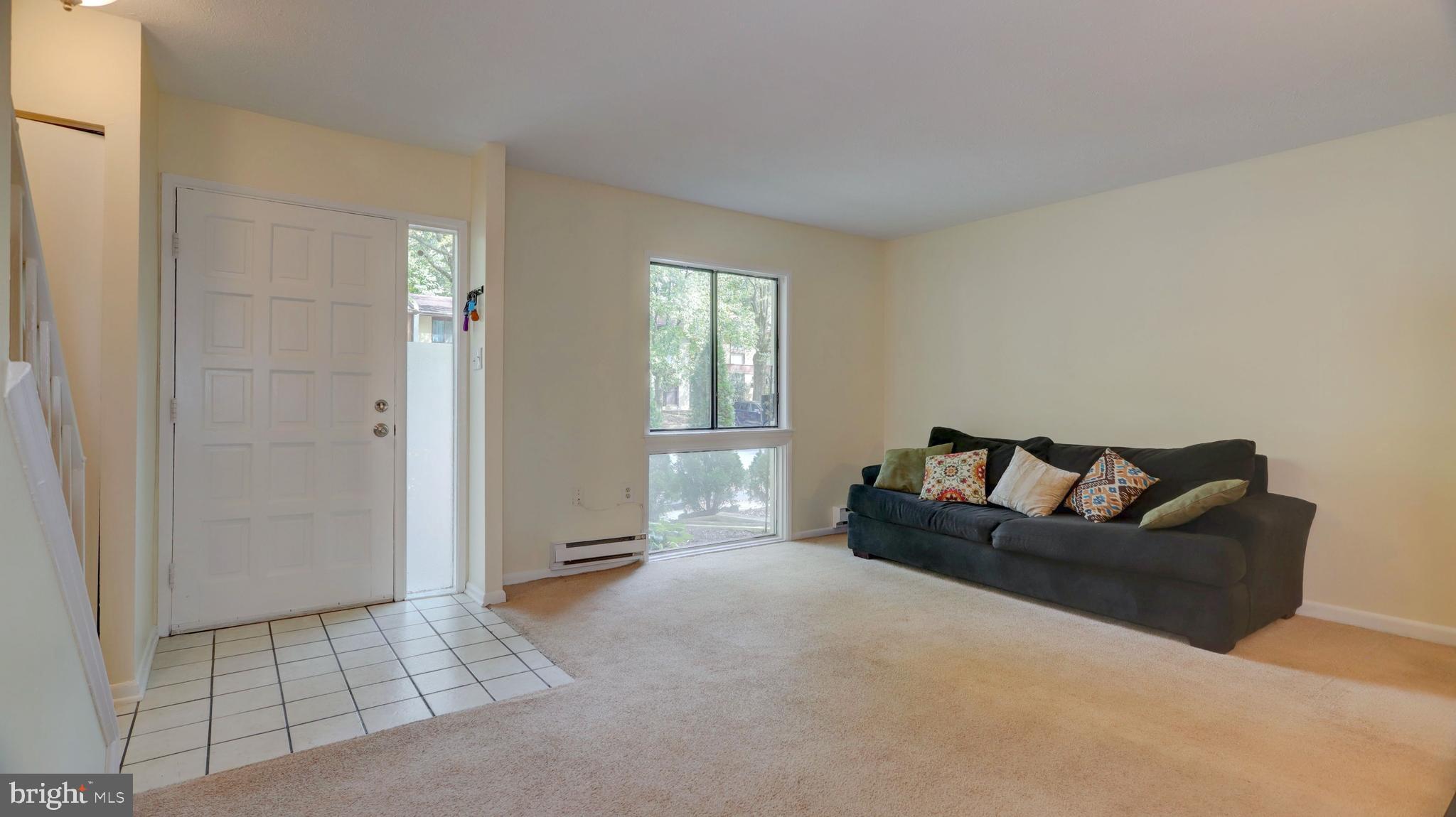 2234 Lofty Heights Place Reston, VA 20191 - Photo 10 of 26 Living Room
