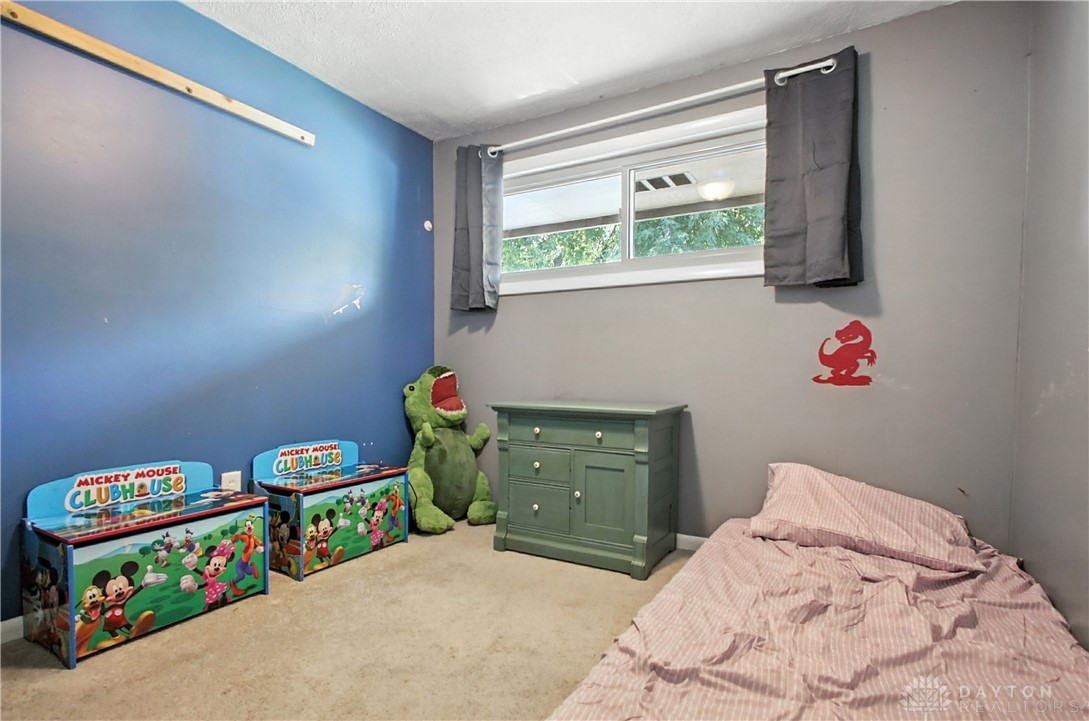 4796 Lamme Road Dayton, OH 45439 - Photo 19 of 28