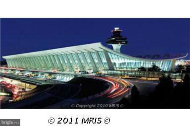 1936 Villaridge Drive, Unit B Reston, VA 20191 - Photo 7 of 22 Dulles Airport