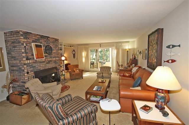 6828 North Bobolink Road Peoria, IL 61614 - Photo 4 of 15