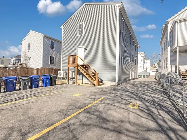 $2,600 | 65 Marietta Street, Unit 1, Providence, RI 02904