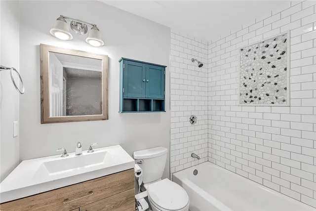 $2,600 | 65 Marietta Street, Unit 1, Providence, RI 02904