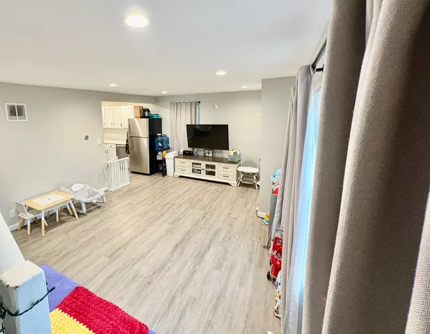 $235,000 | 724 Mohawk Drive, Round Lake Heights, IL 60073