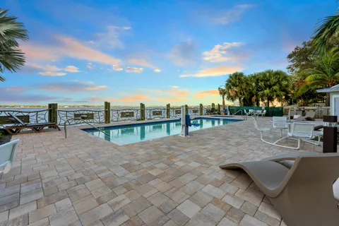 $1,295,000 | 41 Southwest Seminole Street, Unit 307, Stuart, FL 34994
