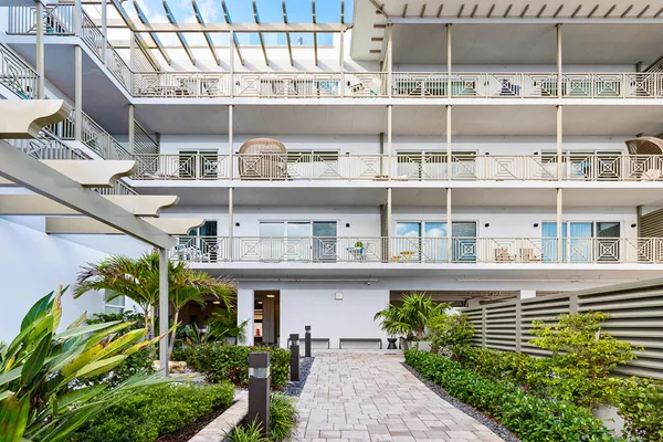 $1,295,000 | 41 Southwest Seminole Street, Unit 307, Stuart, FL 34994