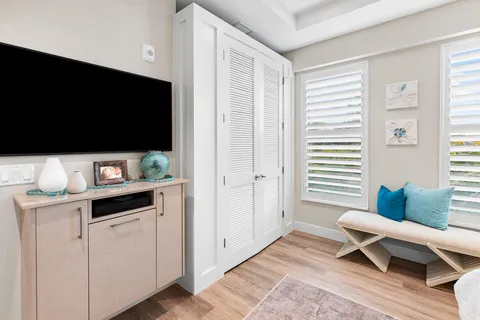 $1,295,000 | 41 Southwest Seminole Street, Unit 307, Stuart, FL 34994