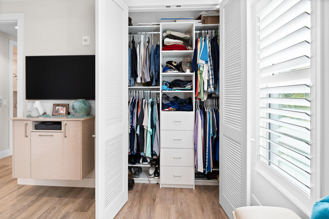 41 Southwest Seminole Street, Unit 307 Stuart, FL 34994 - Photo 37 of 72 41 SW Seminole Street #307-36