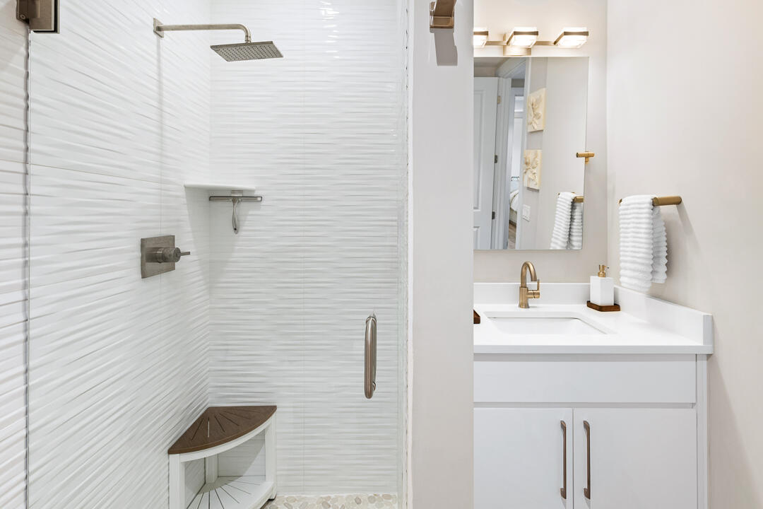 41 Southwest Seminole Street, Unit 307 Stuart, FL 34994 - Photo 46 of 72 41 SW Seminole Street #307-29