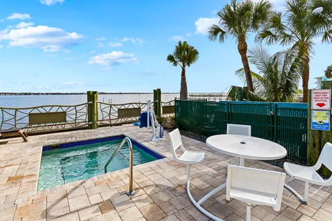 $1,295,000 | 41 Southwest Seminole Street, Unit 307, Stuart, FL 34994