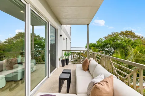 $1,295,000 | 41 Southwest Seminole Street, Unit 307, Stuart, FL 34994