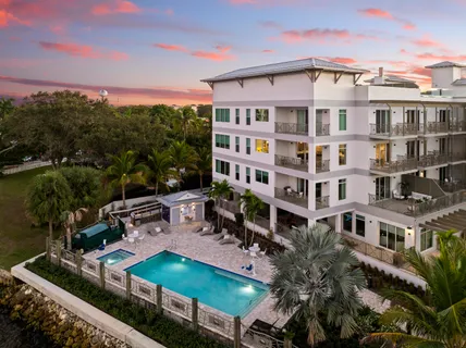 $1,295,000 | 41 Southwest Seminole Street, Unit 307, Stuart, FL 34994