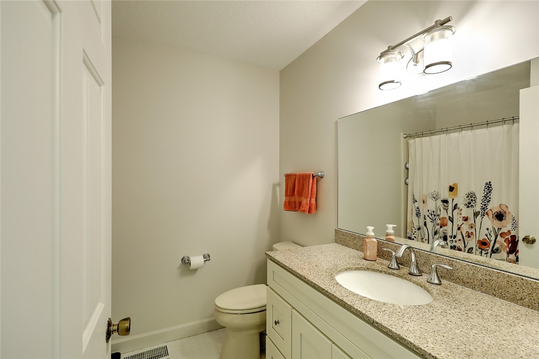 3524 West Shore Road, Unit 510 Warwick, RI 02886 - Photo 21 of 27