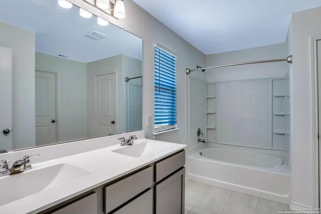 $2,000 | 7915 Bonsai Bay, San Antonio, TX 78253