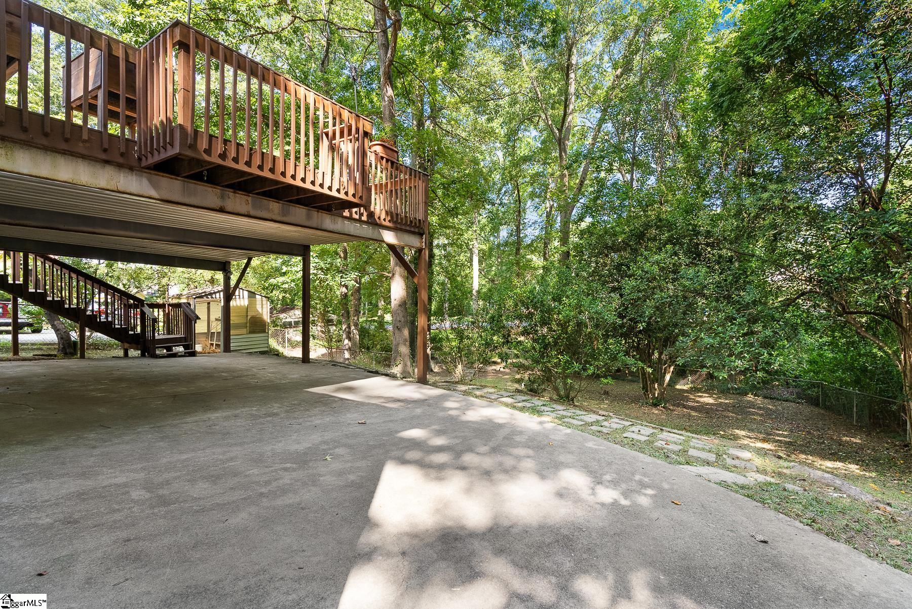 318 Robin Hood Road Greenville, SC 29607 - Photo 26 of 32