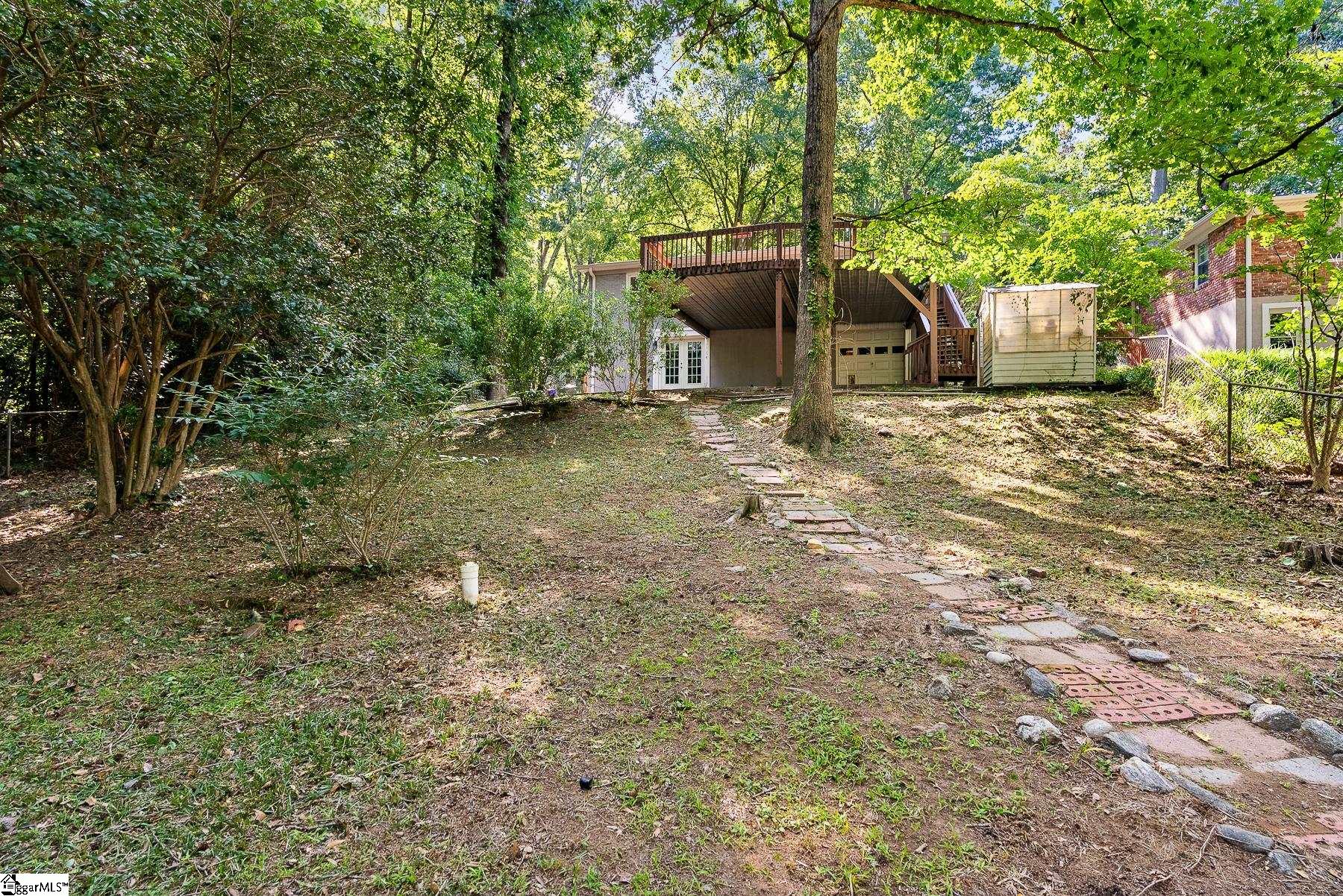 318 Robin Hood Road Greenville, SC 29607 - Photo 28 of 32