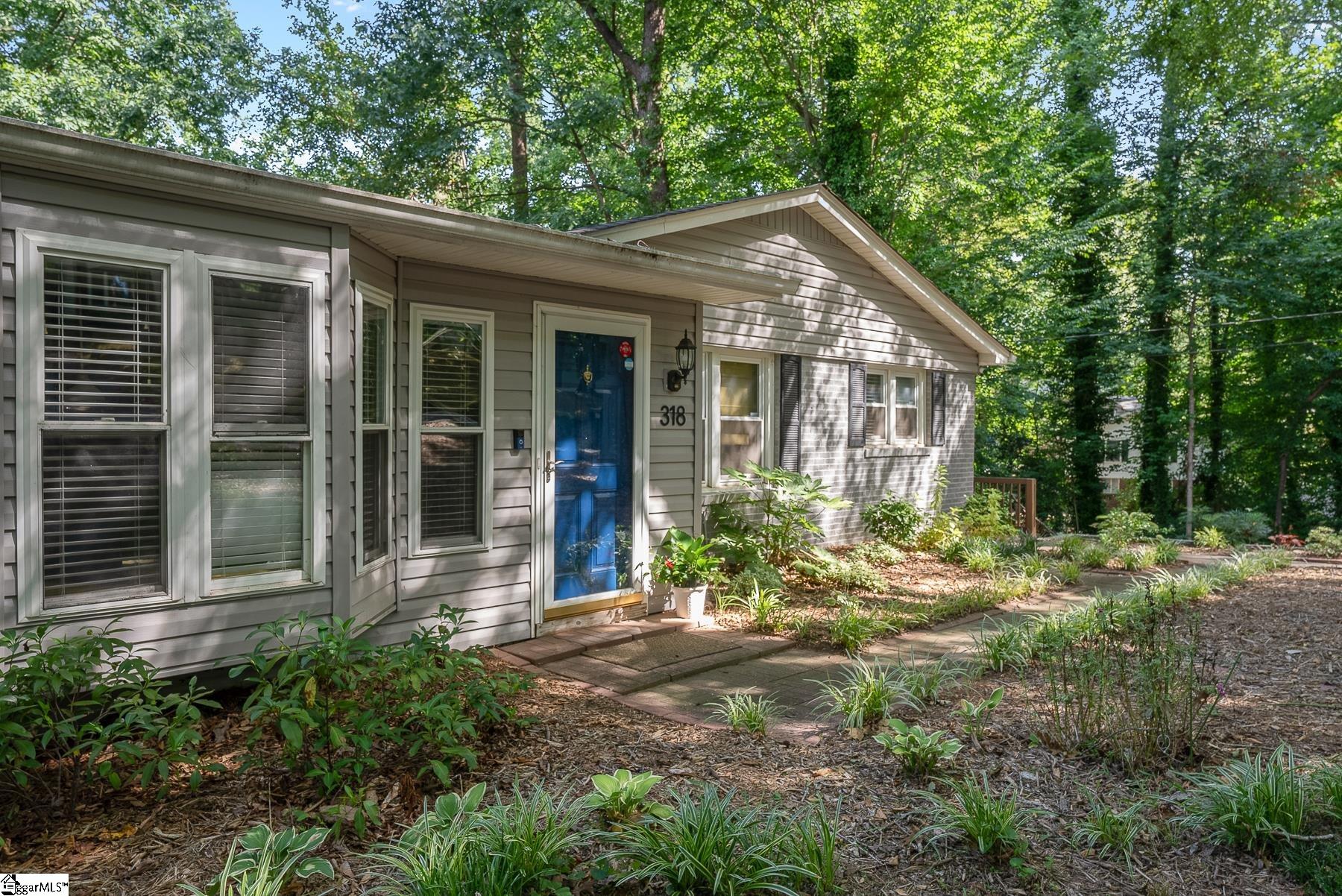 318 Robin Hood Road Greenville, SC 29607 - Photo 3 of 32