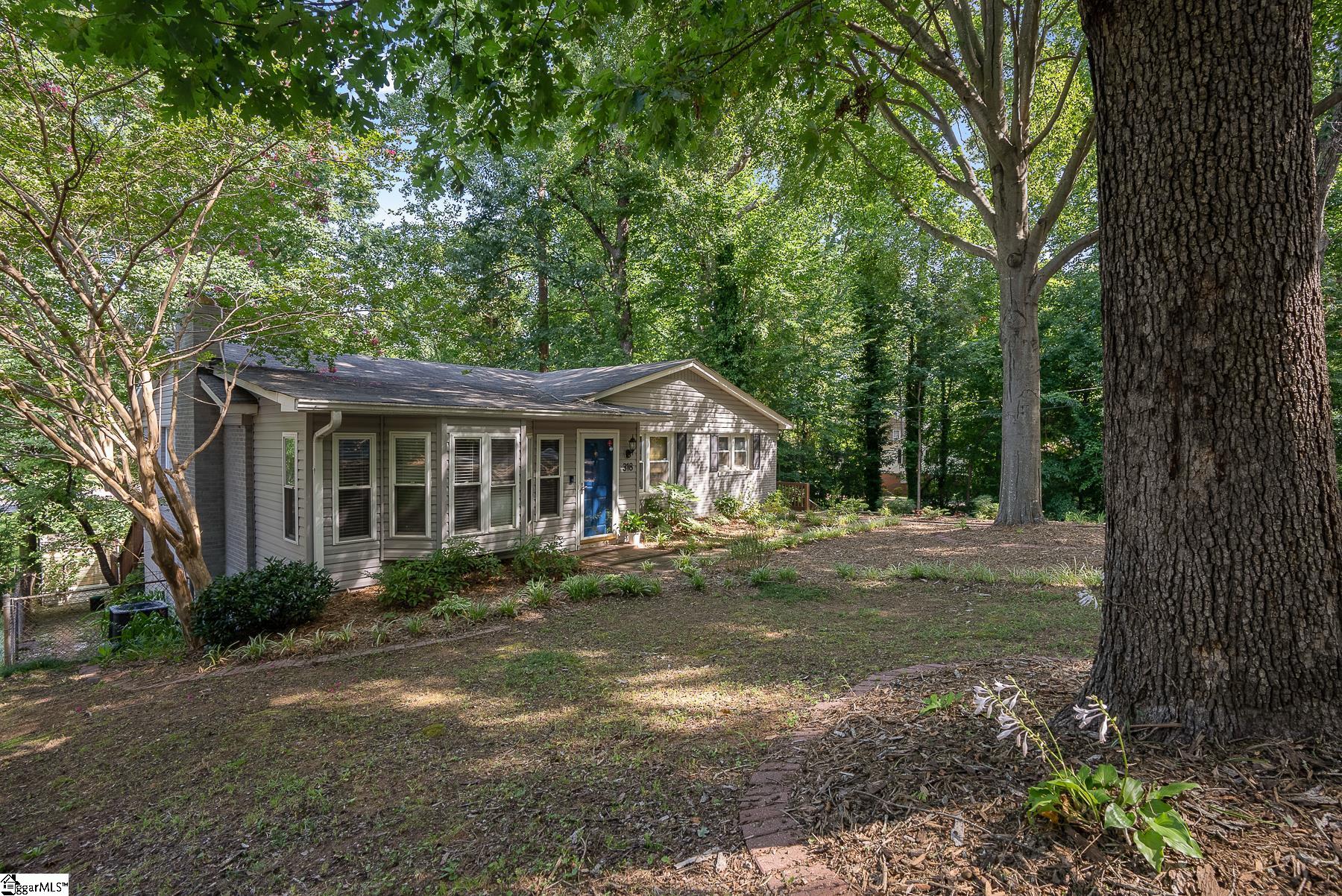 318 Robin Hood Road Greenville, SC 29607 - Photo 31 of 32