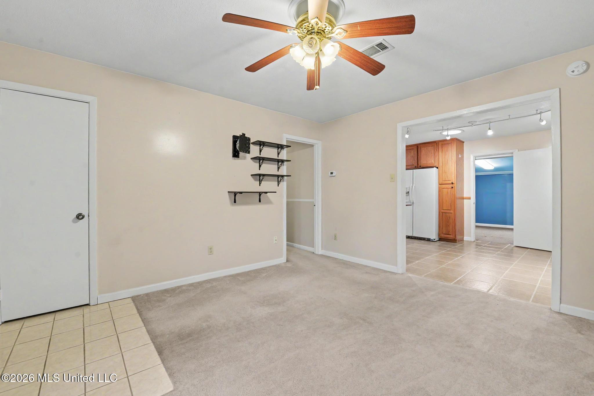 851 Rustwood Drive Biloxi, MS 39532 - Photo 4 of 23 004