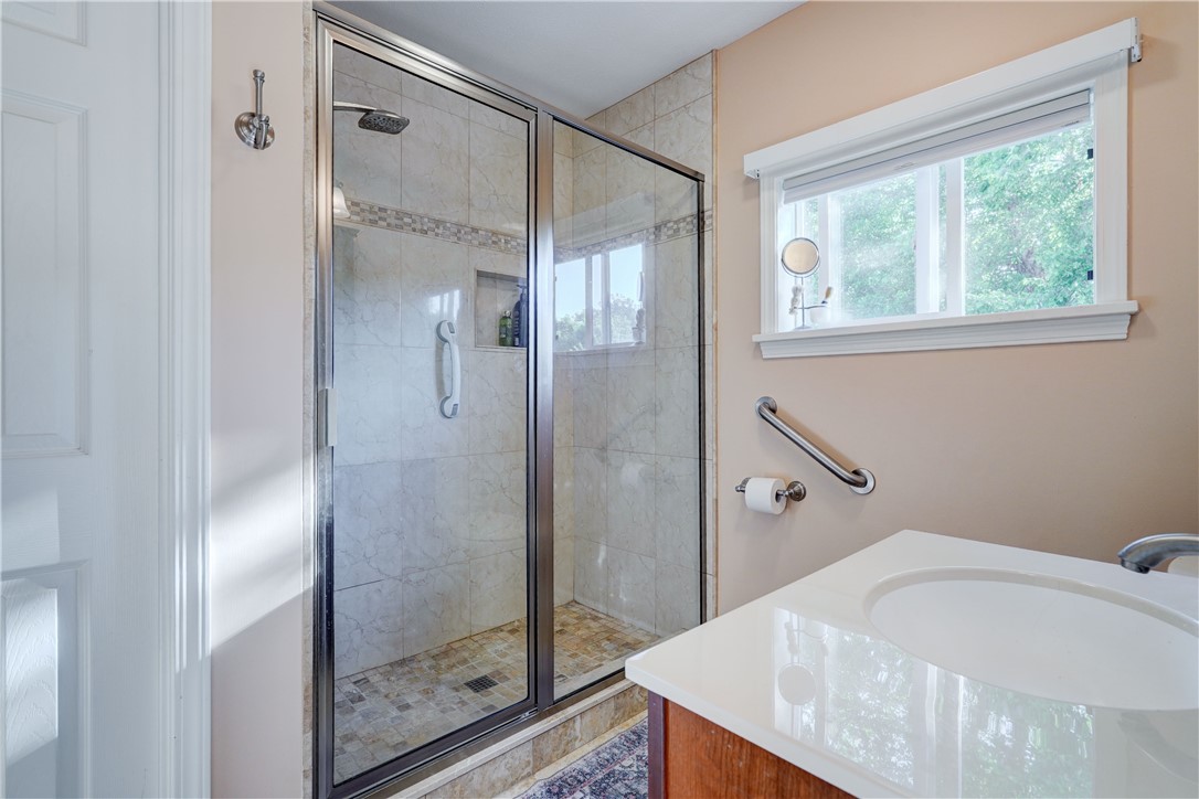 4446 Federal Road Livonia, NY 14487 - Photo 17 of 31 Primary Bedroom Private Bathroom