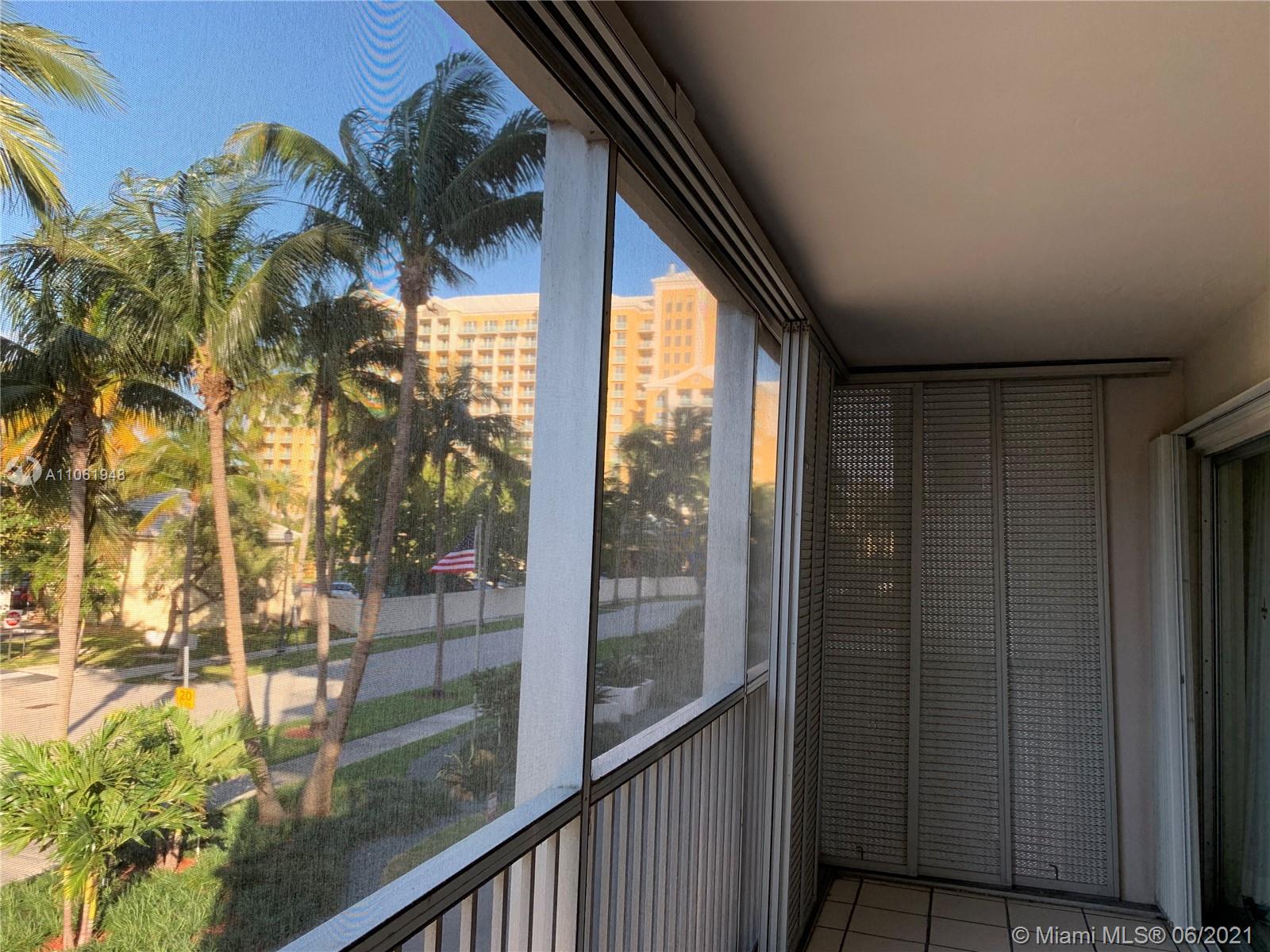 550 Ocean Drive, Unit 2D Key Biscayne, FL 33149 - Photo 8 of 14