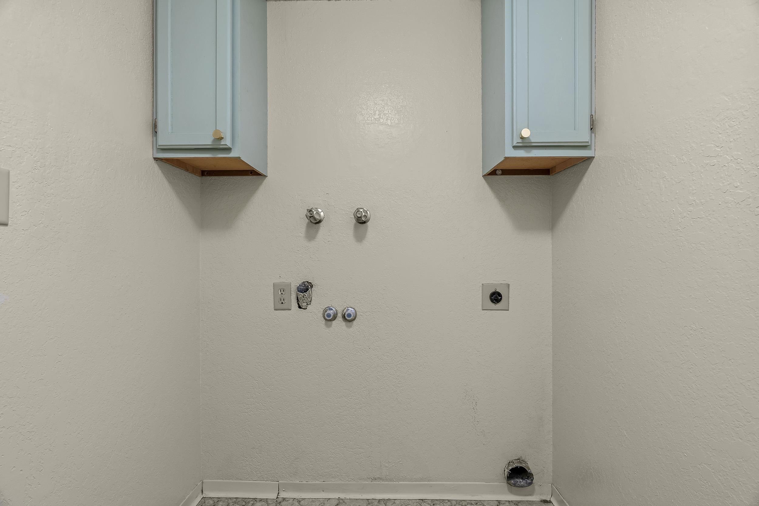 623 Broken Spoke Road Grand Junction, CO 81504 - Photo 20 of 27 a bathroom with a shower