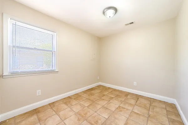 $775 | 211 Oak Street, Unit 3, Clarksville, TN 37042