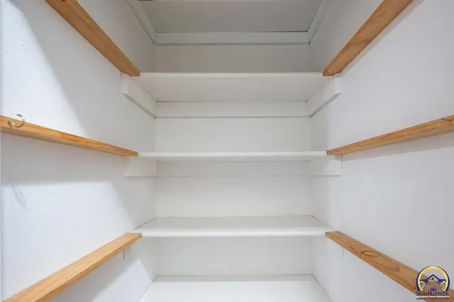 $579,900 | 6036 Southeast Adams Street, Topeka, KS 66609