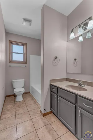 $579,900 | 6036 Southeast Adams Street, Topeka, KS 66609