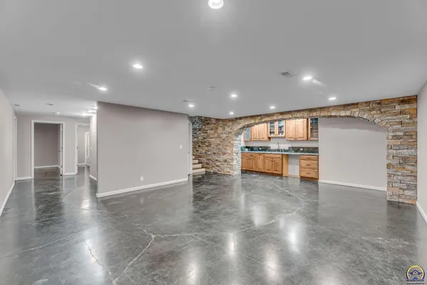 $574,900 | 6036 Southeast Adams Street, Topeka, KS 66609