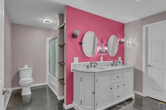 $579,900 | 6036 Southeast Adams Street, Topeka, KS 66609