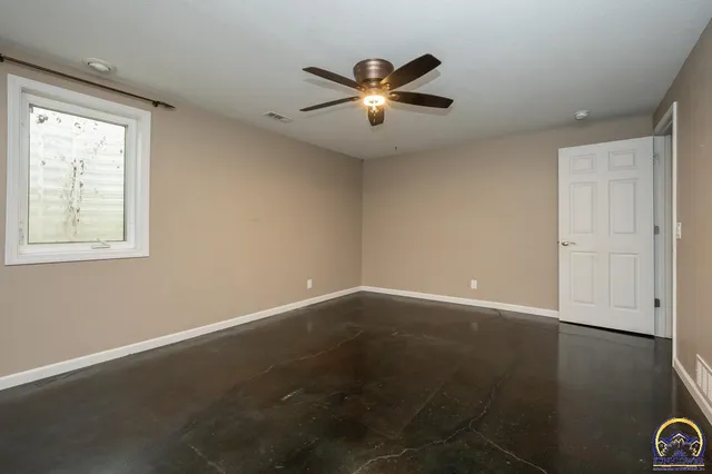 $579,900 | 6036 Southeast Adams Street, Topeka, KS 66609