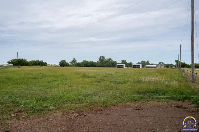 $579,900 | 6036 Southeast Adams Street, Topeka, KS 66609