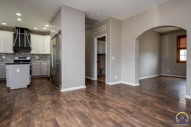 $579,900 | 6036 Southeast Adams Street, Topeka, KS 66609